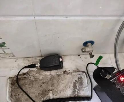 烟台屋顶漏水维修公司分享下卫生间漏水的危害及解决方法